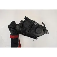 Hyundai i30 Lampa przednia 92102-2R000