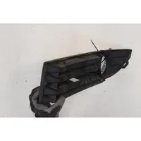 Volkswagen Polo IV 9N3 Front grill 