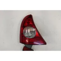 Renault Clio II Luci posteriori 8200071413