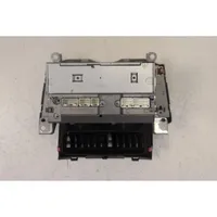 Toyota Yaris Radio/CD/DVD/GPS head unit 