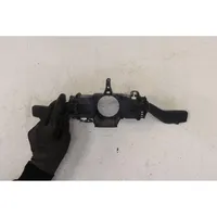 Volkswagen Tiguan Light switch 