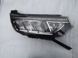 SsangYong Tivoli Lampa przednia 