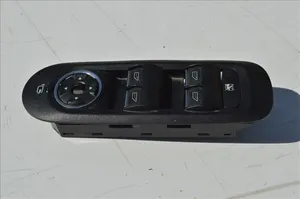 Ford Mondeo MK II Sähkötoimisen ikkunan ohjauskytkin 