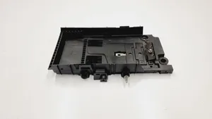 Ford Mondeo MK V Vassoio scatola della batteria DG93-10723-AE