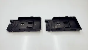 Ford Galaxy Vassoio scatola della batteria DG93-10723-AE