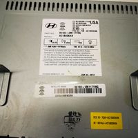 Hyundai Genesis Radija/ CD/DVD grotuvas/ navigacija 961802M117YHG
