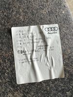 Audi A4 S4 B7 8E 8H Muu vararenkaan verhoilun elementti 0000989140000