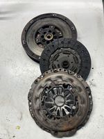 Audi A4 S4 B7 8E 8H Kit d'embrayage 