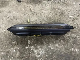 Subaru Forester SH Luce d’arresto centrale/supplementare 