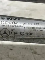 Mercedes-Benz C W204 Tringlerie et moteur d'essuie-glace avant A2048201040