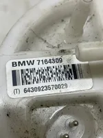 BMW X5 E70 Polttoainesäiliön pumppu 6430923570029