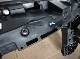 Mercedes-Benz Sprinter W907 W910 Pannello di supporto del radiatore 