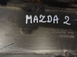 Mazda 2 Listwa dolna zderzaka tylnego 