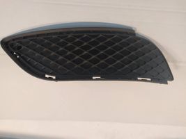 Mercedes-Benz B W246 W242 Etusumuvalon ritilä A2168851522