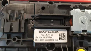 Audi A4 S4 B8 8K Vaihteenvalitsimen vaihtaja vaihdelaatikossa 5WA713033BA