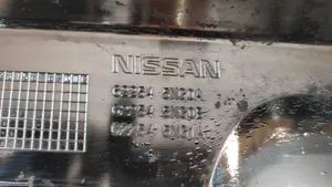 Nissan Navara D23 Etupuskurin alempi jäähdytinsäleikkö 622545X90A