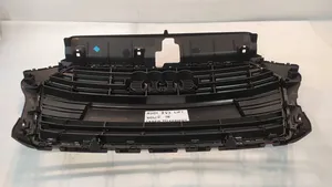 Audi A3 S3 8V Maskownica / Grill / Atrapa górna chłodnicy 8V3853651AA