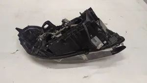 Volvo XC60 Lampa przednia 31395896