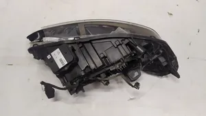 Volvo XC60 Lampa przednia 31395896