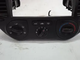 Hyundai i20 (GB IB) Monitor / wyświetlacz / ekran 937701J900