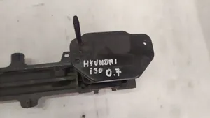 Hyundai i30 Poutre de soutien de pare-chocs arrière 86631J9100