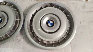 BMW 5 E34 Mozzo/copricerchi/borchia della ruota R15 36131181532