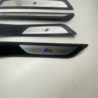 BMW 7 F01 F02 F03 F04 Priekšējā sliekšņa dekoratīvā apdare (iekšējā) 8046290
