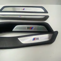 BMW 7 F01 F02 F03 F04 Moldura protectora del borde delantero 8046290