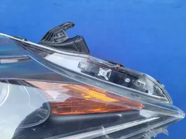 Toyota Aygo AB40 Lampa przednia 0H18