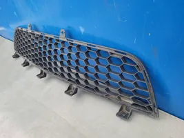 Mitsubishi L200 Grille inférieure de pare-chocs avant 6402A124