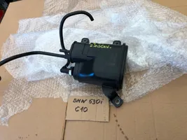 BMW 5 G30 G31 Serbatoio a carbone attivo per il recupero vapori carburante 7371249