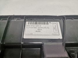 Audi A8 S8 D3 4E Boîte à outils 4E0012123D
