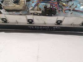 Nissan Terrano Compteur de vitesse tableau de bord 248107F017