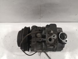 Volkswagen PASSAT B5 Ilmastointilaitteen kompressorin pumppu (A/C) 4B0260805C
