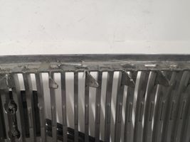 Volvo S70  V70  V70 XC Front bumper upper radiator grill 9190385