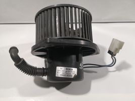 Nissan Serena Ventola riscaldamento/ventilatore abitacolo 0130111154