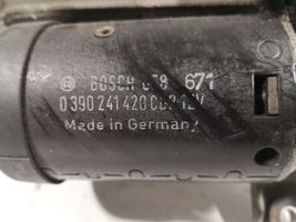 Mercedes-Benz E W210 Mechanizm i silniczek wycieraczek szyby przedniej / czołowej 0390241420