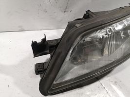 Opel Vectra B Lampa przednia 54532889