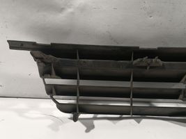 Volkswagen Polo III 6N 6N2 6NF Maskownica / Grill / Atrapa górna chłodnicy 