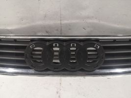 Audi A4 S4 B5 8D Maskownica / Grill / Atrapa górna chłodnicy 8D0853651R