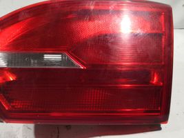 Volkswagen Jetta VI Lampy tylnej klapy bagażnika 