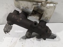 Volkswagen Transporter - Caravelle T2 Master brake cylinder 