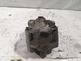 Ford Sierra Vacuum pump 88WM6616