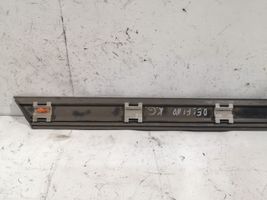 Volkswagen PASSAT B4 Takaoven lista (muoto) 3A0853753