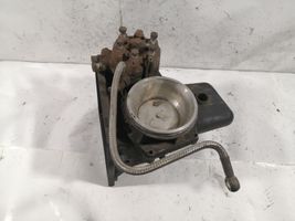 Audi 100 200 5000 C3 Kraftstoffverteiler Einspritzleiste 0438100125