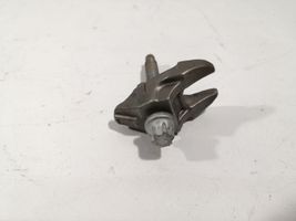 Ford C-MAX II Fuel Injector clamp holder 