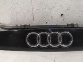 Audi A2 Grille de calandre avant 8Z0010155E