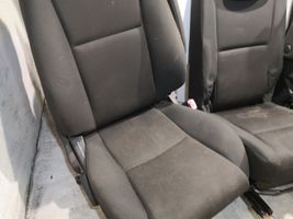 Toyota Corolla Verso AR10 Kit siège 