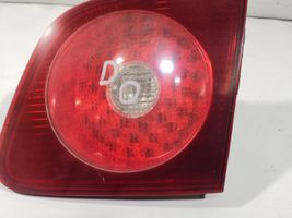 Volkswagen Phaeton Lampy tylnej klapy bagażnika 3D0945094B