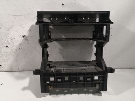 Audi A4 S4 B6 8E 8H Panelės apdailos skydas (centrinis) 8E0858005E